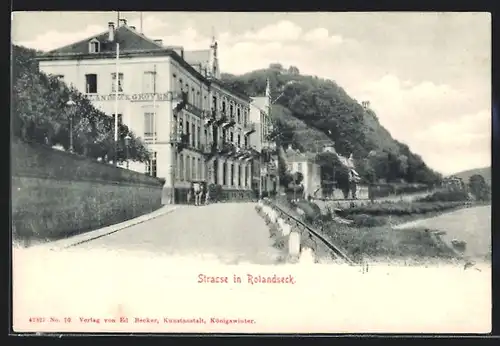 AK Rolandseck, Strassenpartie mit Hotel Groyen