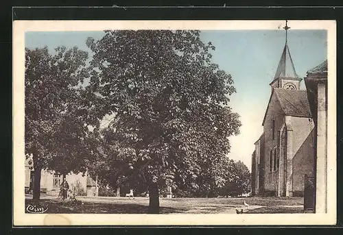 AK La Nocle-Maulaix, La Place, Platz mit Kirche