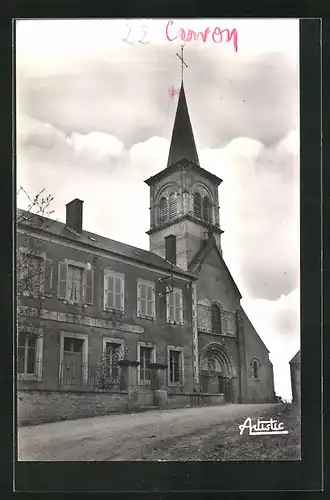 AK Cervon, Les Ecoles et l`Eglise