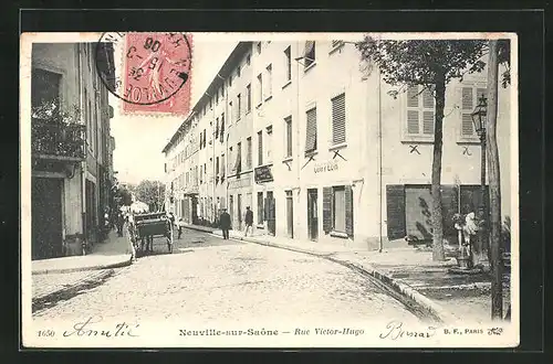 AK Neuville-sur-Saone, Rue Victor-Hugo