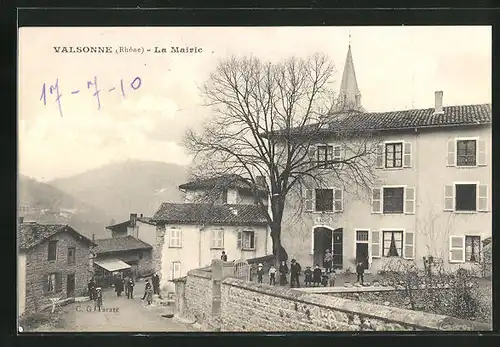 AK Valsonne, La Mairie, Strassenpartie am Rathaus