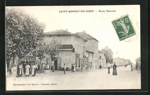 AK Saint-Bonnet-de-Mure, Route Nationale, Strassenpartie im Ort