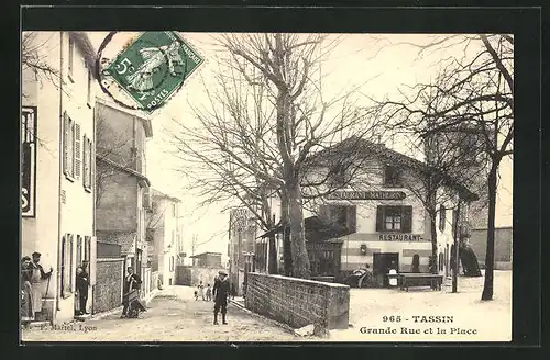 AK Tassin, Grande Rue et la Place