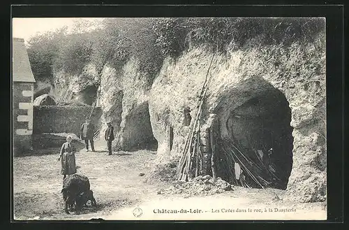 AK Chateau-du-Loir, les Caves dans le roc, à la Dureterie