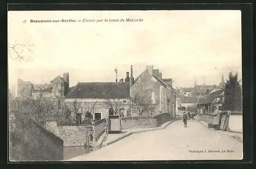 AK Beaumont-sur-Sarthe, Entrée par la route de Maresché