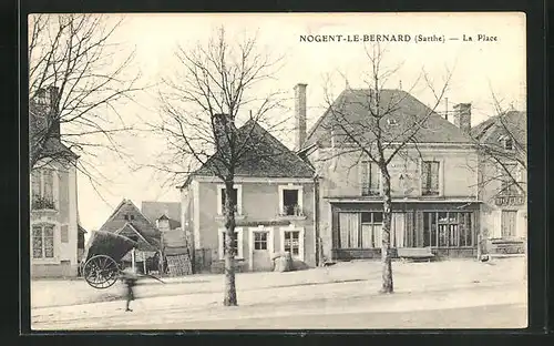 AK Nogent-le-Bernard, la Place