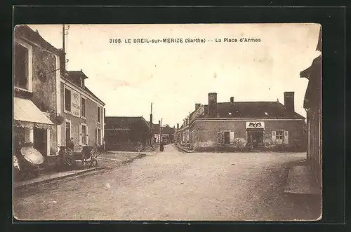 AK Le Breil-sur-Mérize, la Place d'Armes