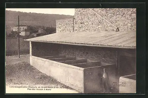 AK Saint-Gengoux-de-Scisse, Cave-Coopérative Vinicole, vue des fosses à marc