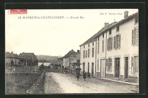 AK St-Maurice-les-Chateauneuf, Grande Rue, Strassenpartie