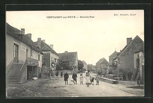 AK Chevagny-sur-Guye, Grande-Rue, Strassenpartie