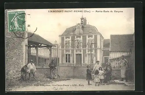 AK Liancourt-Saint-Pierre, Mairie-Ecole de Garcons