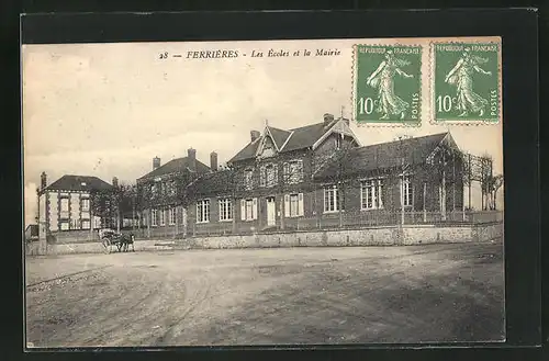 AK Ferrières, Les Écoles et la Mairie