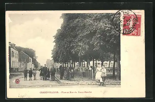 AK Grandvilliers, Place et Rue du Franc-Marché