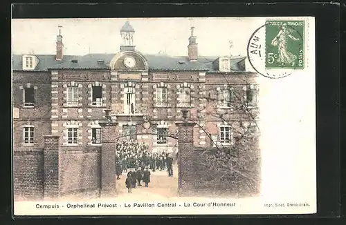 AK Cempuis, Orphelinat Prévost, Pavillon Central, Cour d`Honneur