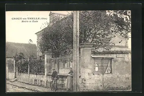 AK Crouy-en-Thelle, Mairie et Ecole