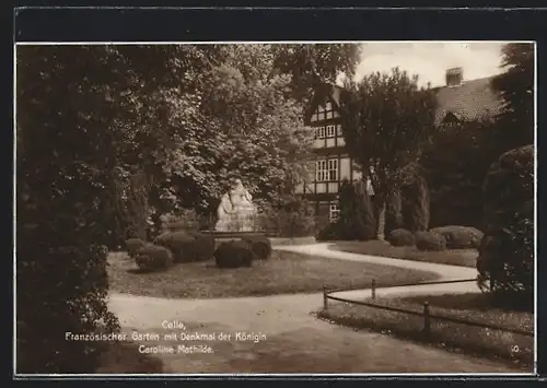 AK Celle, Französischer Garten mit Denkmal der Königin Caroline Mathilde