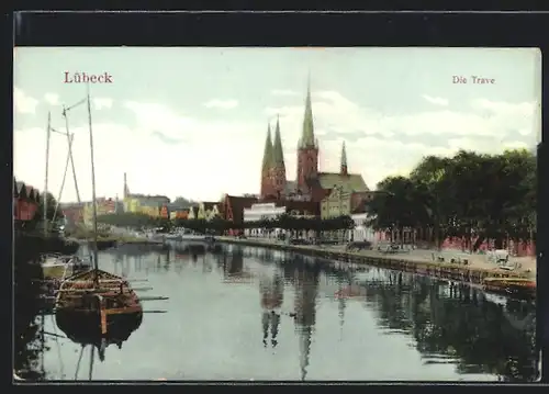 AK Lübeck, Schiff am Ufer der Trave