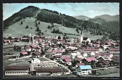 AK Oberstaufen im bayer. Allgäu, Teilansicht mit Kirche