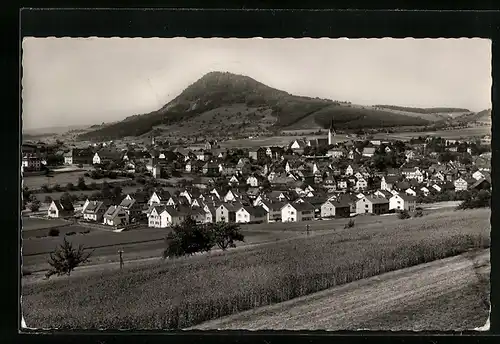 AK Engen i. Hegau, Gesamtansicht mit Hohenhöwen