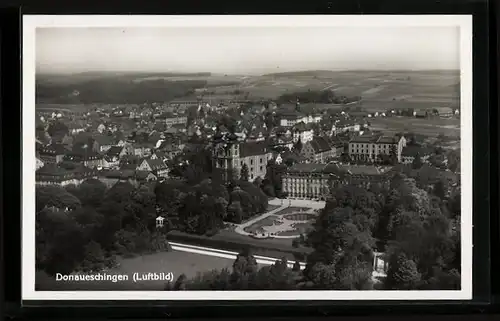 AK Donaueschingen, Teilansicht mit Schloss, Fliegeraufnahme