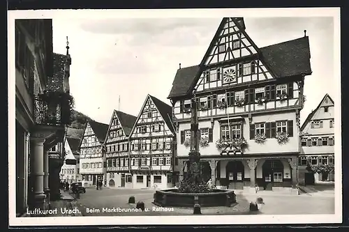 AK Urach, Beim Marktbrunnen und Rathaus