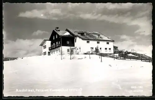 AK Radstadt, Pesnion Kurzenhof im Schnee