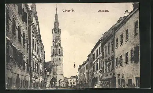 AK Vilshofen, Stadtplatz mit Blick zur Kirche