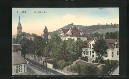 AK Bensheim, Darmstädter Strasse mit Blick zur Kirche