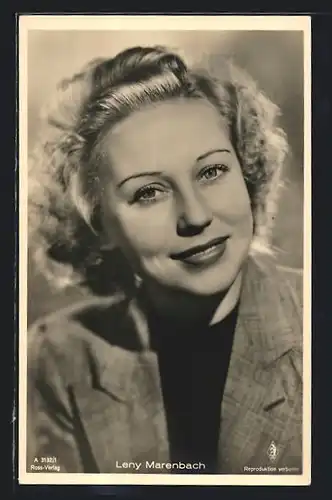 AK Schauspielerin Leny Marenbach mit toller Frisur in die Kamera lächelnd