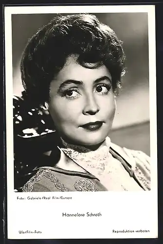 AK Schauspielerin Hannelore Schroth im Porträt