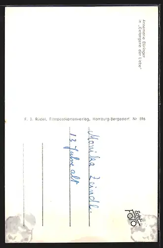 AK Schauspielerin Annemarie Düringer in Bluse am Lächeln, Autograph