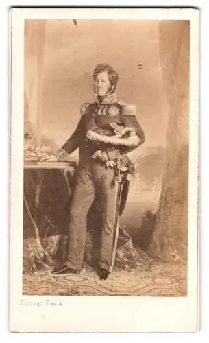 Fotografie Franck, Paris, 15 Place de la Bourse, König Louis-Philippe I., König der Franzosen in Uniform mit Dreispitz
