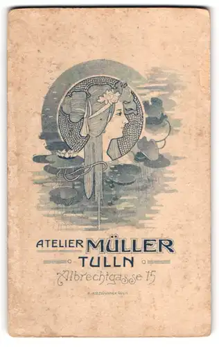 Fotografie Atelier Müller, Tulln, Albrechtgasse 15, Jugendstil Damenkopf im Seitenprofil, Seerosenblätter