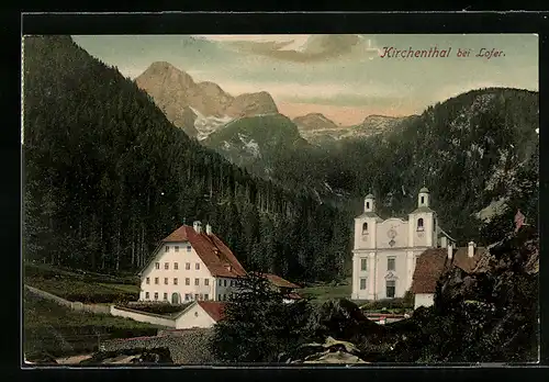 AK Kirchenthal bei Lofer, Haus und Kirche gegen die Berge