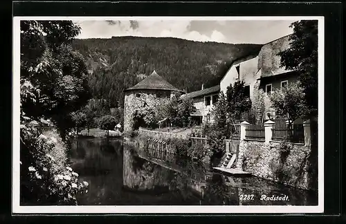 AK Radstadt, Ortspartie am Wasser