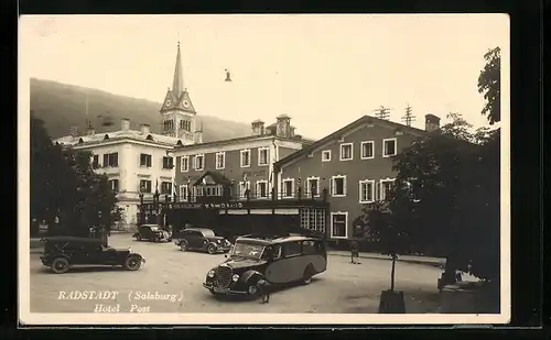 AK Radstadt, Hotel und Gasthof zur Post, Blick zur Kirche