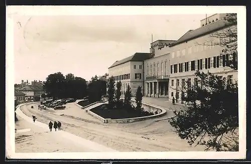 AK Eisenstadt, Strassenpartie am Regierungsgebäude