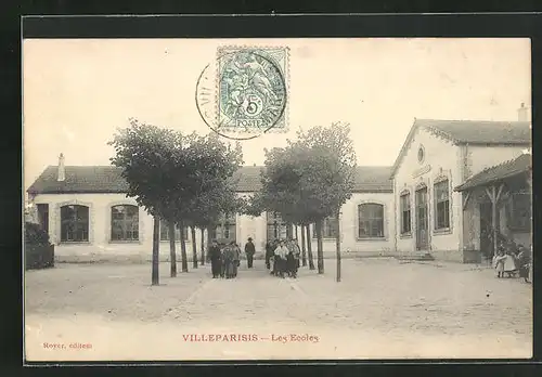 AK Villeparisis, Les Ecoles