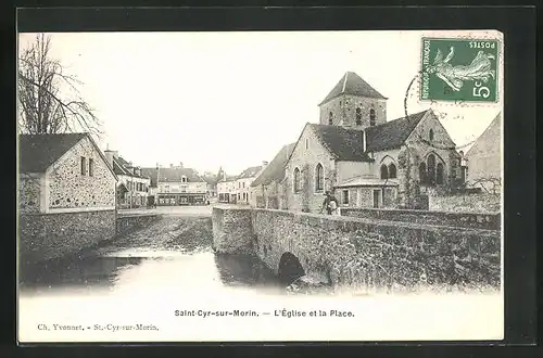 AK Saint-Cyr-sur-Morin, l'Église et la Place