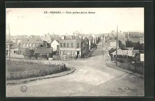 AK Oissel, Vue prise de la Gare, Strassenpartie am Bahnhof