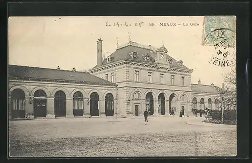 AK Meaux, La Gare, Vorplatz