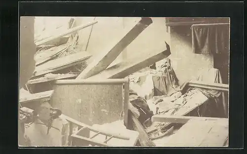 AK Cravant, Le Cyclone 04.07.1905, Zertrümmertes Haus
