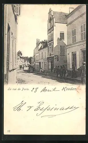 AK Houdan, La rue de Paris