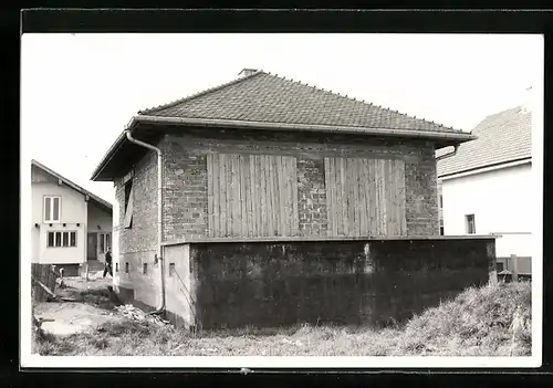 Foto-AK Salzburg-Liefering, Haus in der Hugbertstrasse, Rohbau
