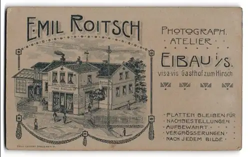 Fotografie Emil Roitsch, Eibau i. S., Ansicht Eibau i. S., Blick auf das Atliersgebäude mit Aufschrift des Fotografen