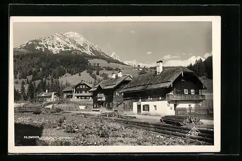 AK Filzmoos, Ortsansicht mit Bergen