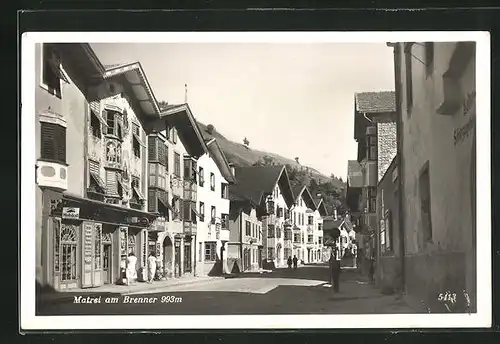 AK Matrei am Brenner, Strassenpartie mit Geschäften