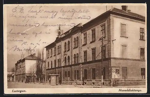 AK Esztergom, Honvédlaktanya