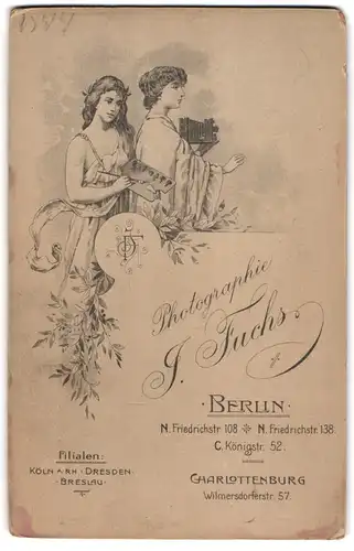 Fotografie J. Fuchs, Berlin, N. Firedrichstr. 108, zwei Frauen als Fotografin mit Plattenkamera und Malerin, Monogramm