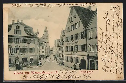 AK Weissenburg a. S., Rosengasse mit Gasthof zur Rose und Kirche, mit Passanten und Kutsche